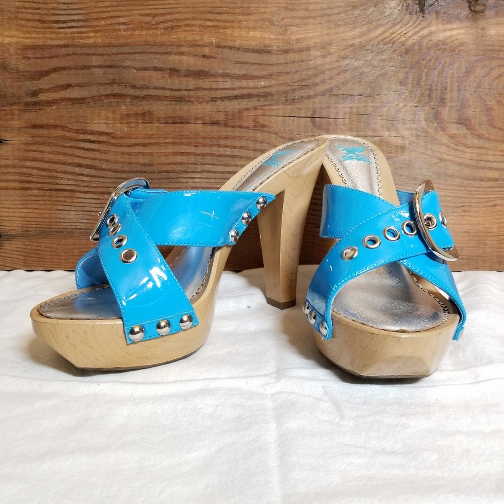 Blue Heels